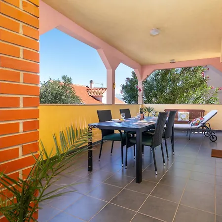 Cosy Apartman Trogir