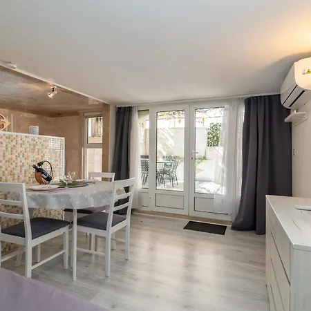 Apartman Cosy *