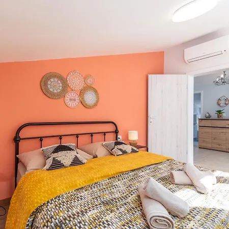 Cosy Apartment Trogir